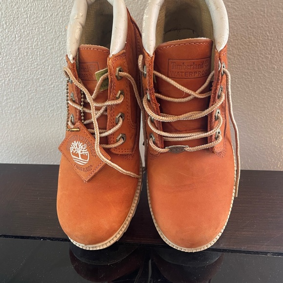 Timberland Boots - Picture 2 of 4